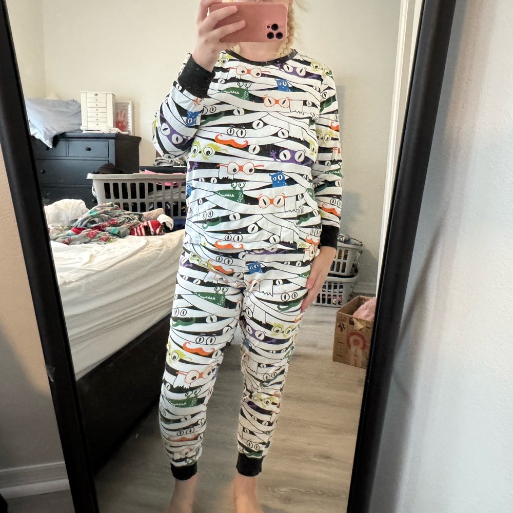 Halloween Mummy PJ *free add to any bundle and I will send offer deducting price